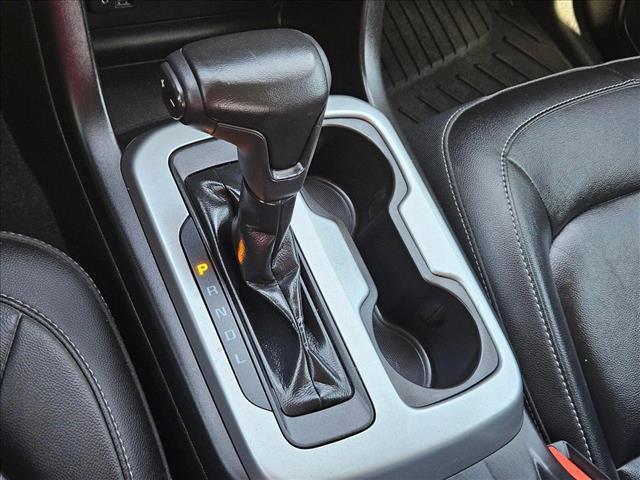 Photo of 2019 Summit White Chevrolet Colorado