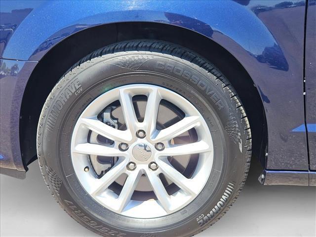 Photo of 2014 True Blue Pearlcoat Dodge Grand Caravan