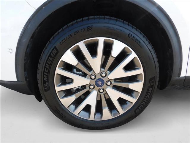 Photo of 2020 Star White Metallic Tri-Coat Ford Escape