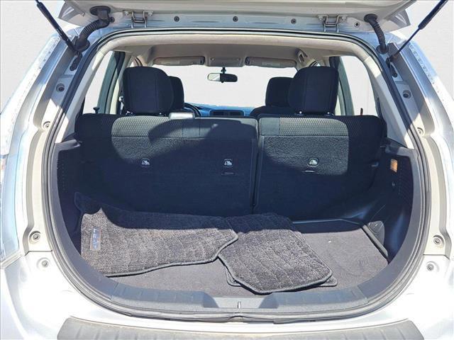 Photo of 2013 Brilliant Silver Nissan Leaf