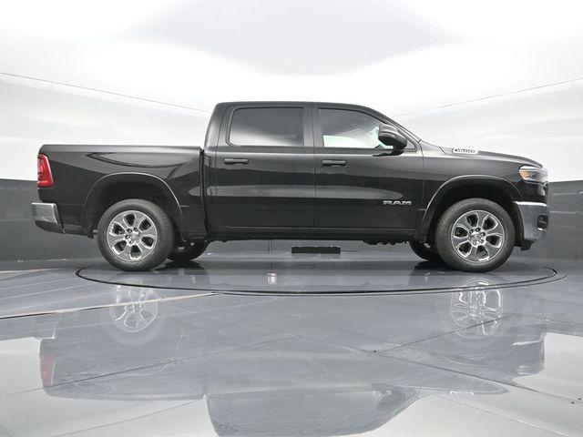 Photo of 2025 Diamond Black Crystal Pearlcoat RAM 1500