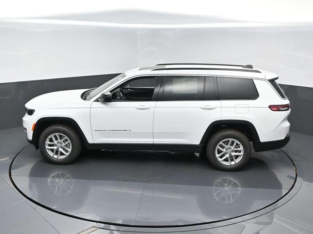 Photo of 2025 Bright White Clearcoat Jeep Grand Cherokee L