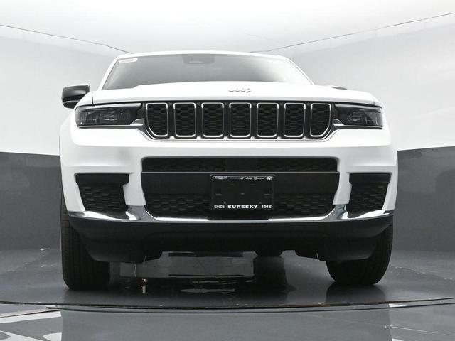 Photo of 2025 Bright White Clearcoat Jeep Grand Cherokee L