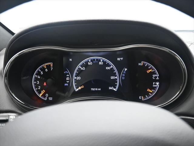 Photo of 2020 Diamond Black Crystal Pearlcoat Jeep Grand Cherokee