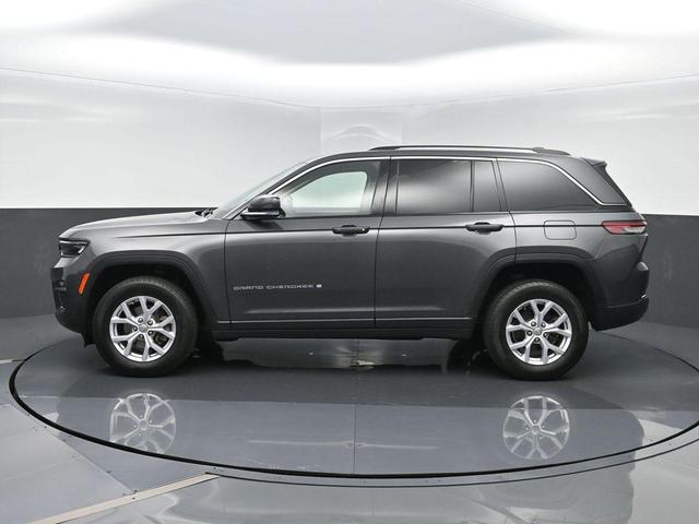 Photo of 2022 Baltic Gray Metallic Clearcoat Jeep Grand Cherokee