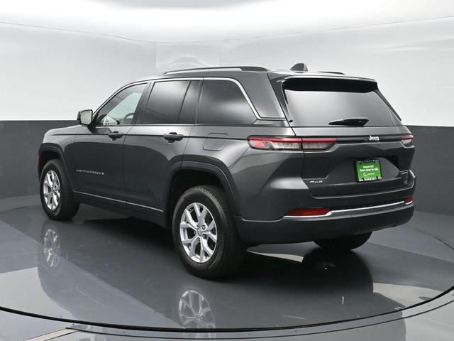 Photo of 2022 Baltic Gray Metallic Clearcoat Jeep Grand Cherokee