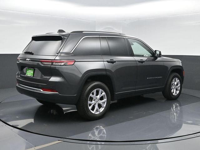 Photo of 2022 Baltic Gray Metallic Clearcoat Jeep Grand Cherokee