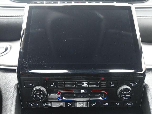 Photo of 2022 Baltic Gray Metallic Clearcoat Jeep Grand Cherokee