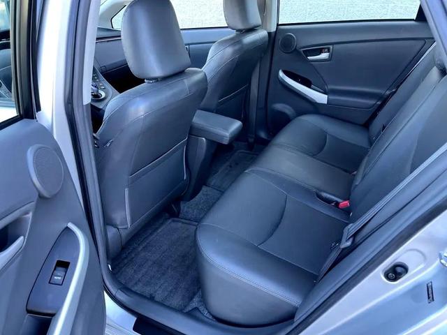 Photo of 2010 Classic Silver Metallic Toyota Prius