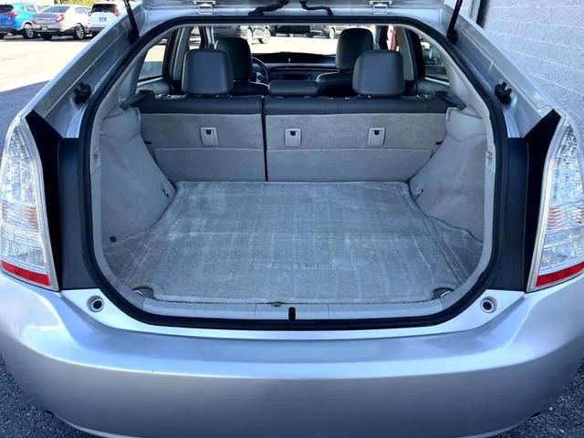 Photo of 2010 Classic Silver Metallic Toyota Prius