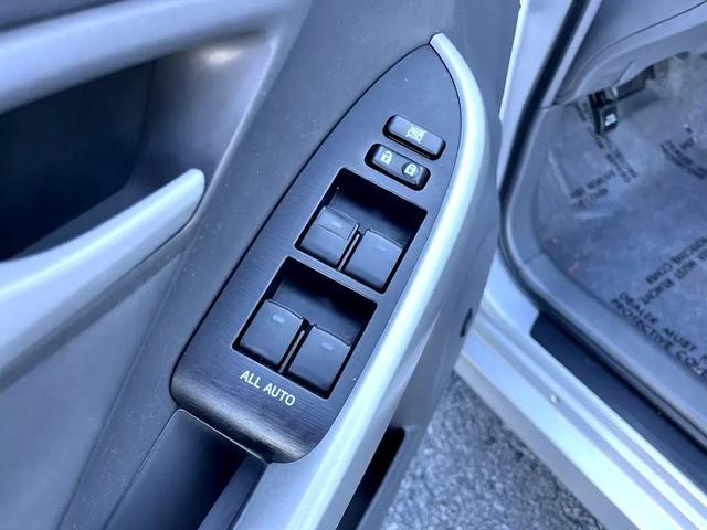 Photo of 2010 Classic Silver Metallic Toyota Prius