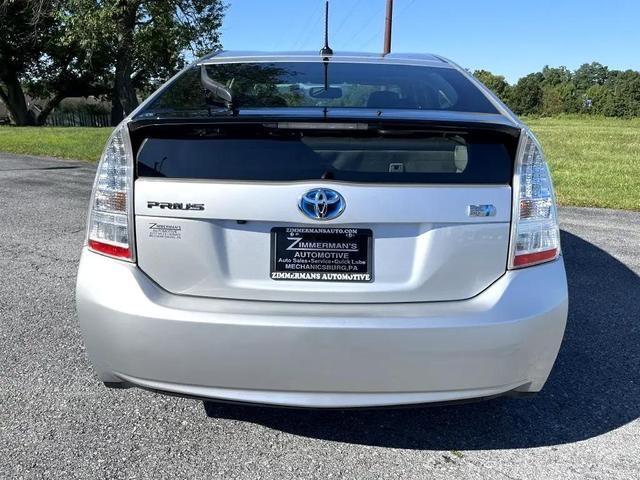 Photo of 2010 Classic Silver Metallic Toyota Prius
