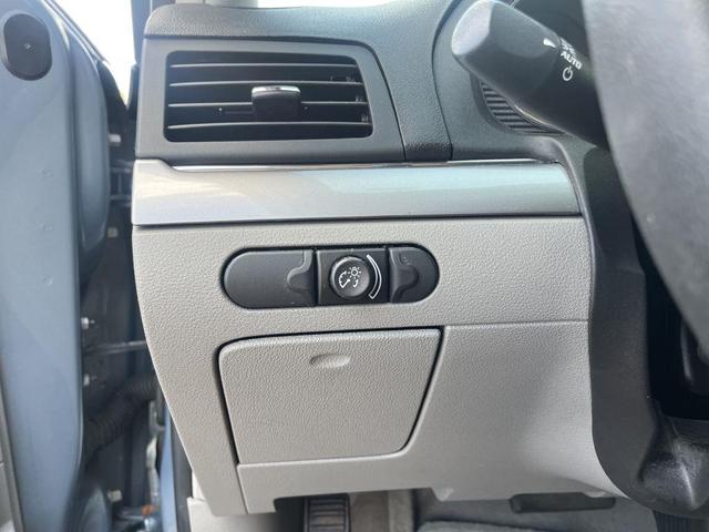 Photo of 2007 Techno Gray Saturn Aura
