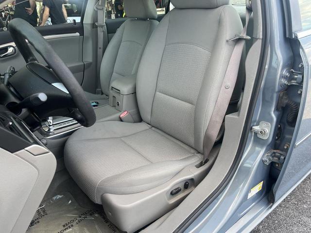 Photo of 2007 Techno Gray Saturn Aura