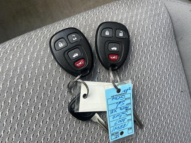 Photo of 2007 Techno Gray Saturn Aura