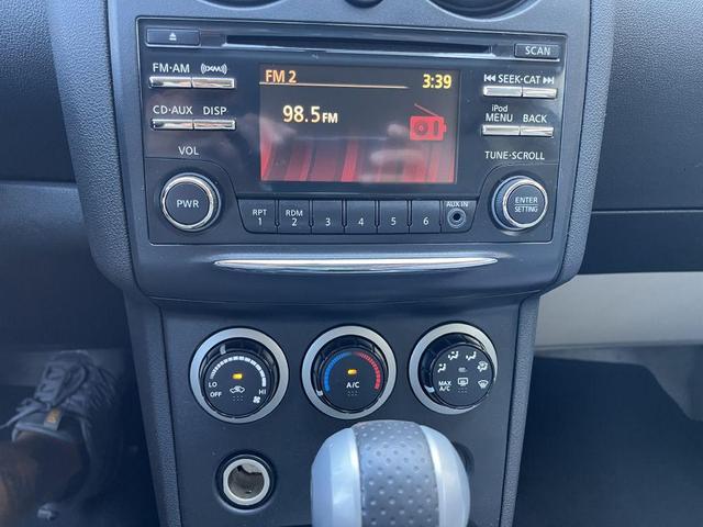 Photo of 2015 Graphite Blue Nissan Rogue Select