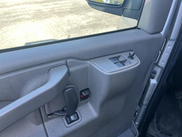 Photo of 2021 Silver Ice Metallic Chevrolet Express 3500