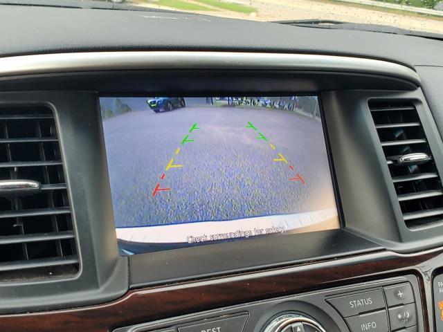 Photo of 2014 Super Black Metallic Nissan Pathfinder