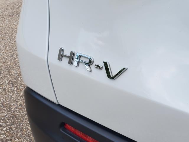 Photo of 2023 Platinum White Pearl Honda HR-V