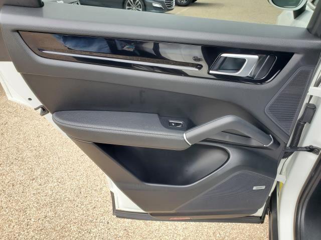 Photo of 2023 White Porsche Cayenne