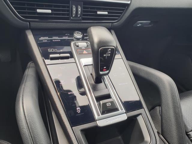 Photo of 2023 White Porsche Cayenne