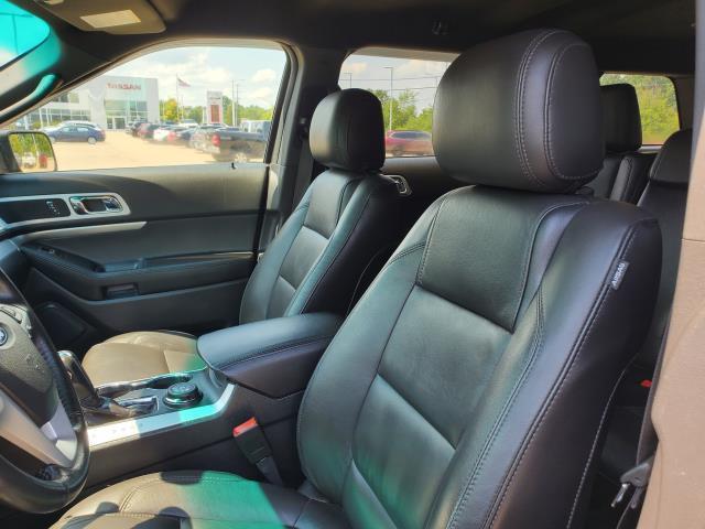 Photo of 2015 Caribou Metallic Ford Explorer