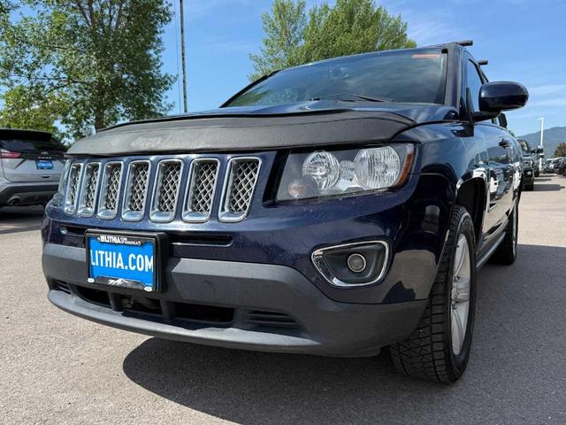 Photo of 2017 True Blue Pearlcoat Jeep Compass