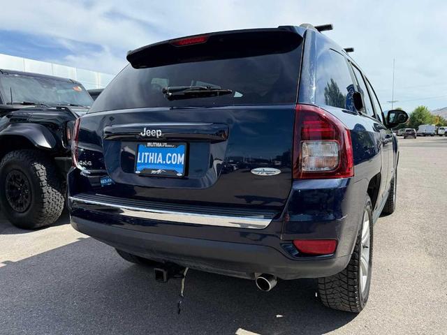 Photo of 2017 True Blue Pearlcoat Jeep Compass