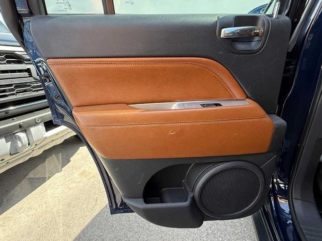 Photo of 2017 True Blue Pearlcoat Jeep Compass