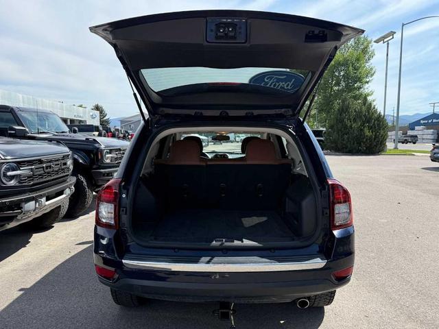 Photo of 2017 True Blue Pearlcoat Jeep Compass