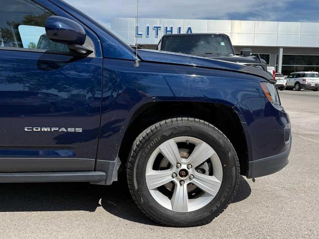 Photo of 2017 True Blue Pearlcoat Jeep Compass