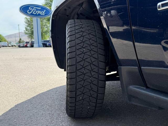 Photo of 2017 True Blue Pearlcoat Jeep Compass