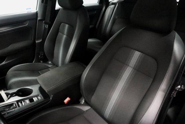 Photo of 2023 Lunar Silver Metallic Honda Civic