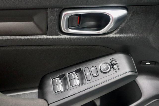 Photo of 2023 Lunar Silver Metallic Honda Civic