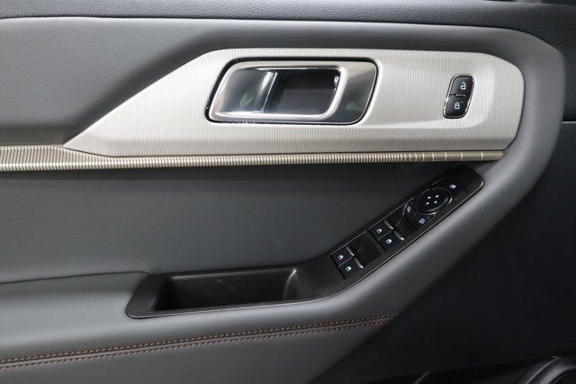 Photo of 2025 Agate Black Metallic Ford Explorer
