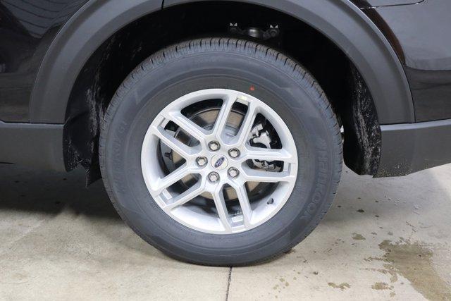 Photo of 2025 Agate Black Metallic Ford Explorer