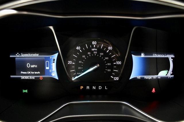 Photo of 2018 White Gold Metallic Ford Fusion Hybrid