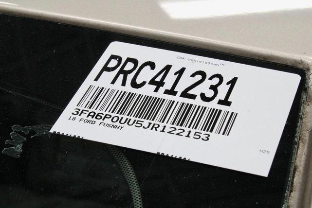 Photo of 2018 White Gold Metallic Ford Fusion Hybrid