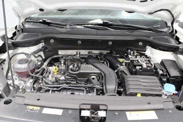 Photo of 2023 Pure White Volkswagen Taos