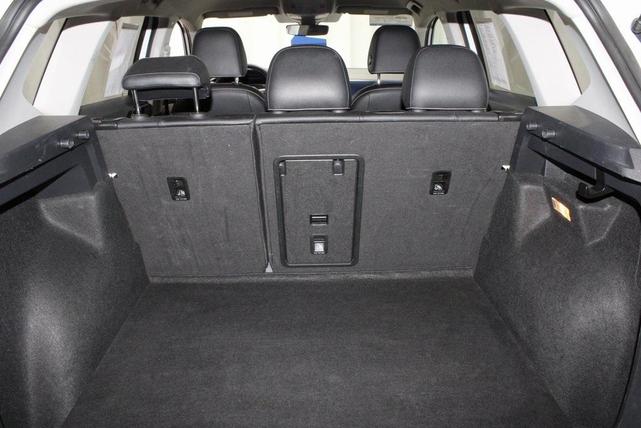 Photo of 2023 Pure White Volkswagen Taos