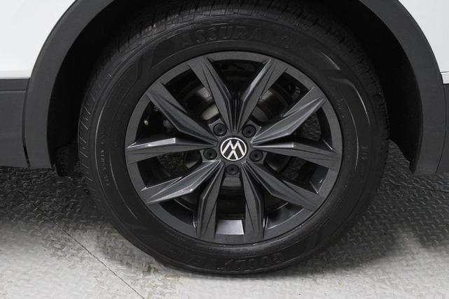 Photo of 2024 Pure White Volkswagen Tiguan