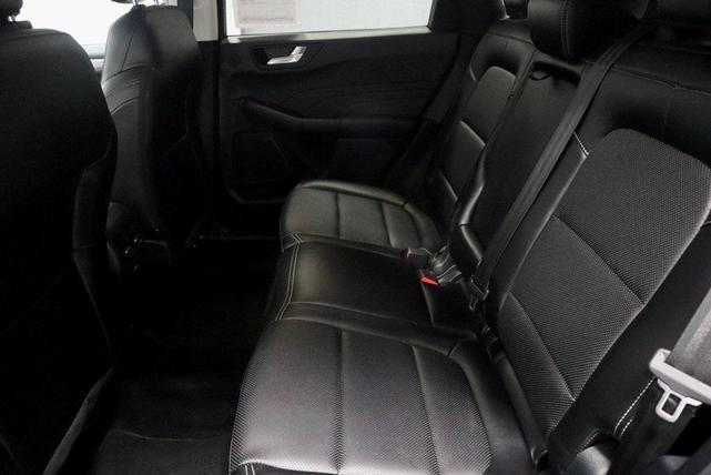 Photo of 2022 Carbonized Gray Metallic Ford Escape