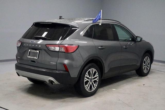 Photo of 2022 Carbonized Gray Metallic Ford Escape