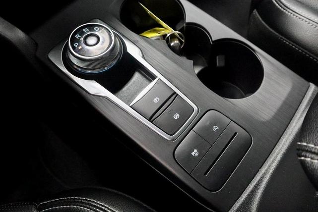 Photo of 2022 Carbonized Gray Metallic Ford Escape