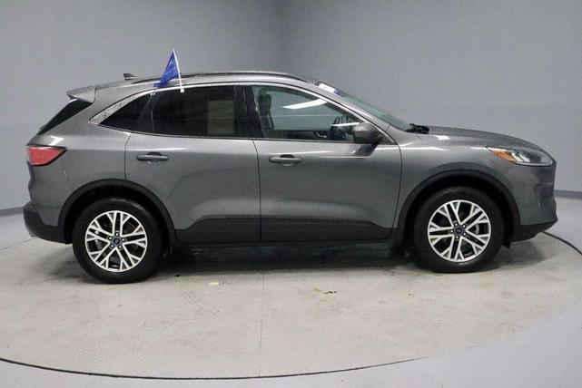 Photo of 2022 Carbonized Gray Metallic Ford Escape