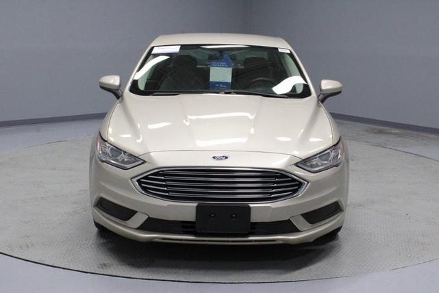 Photo of 2018 White Gold Metallic Ford Fusion Hybrid