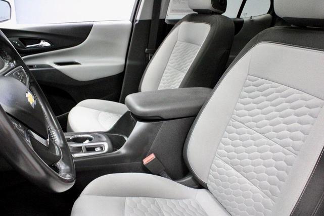 Photo of 2019 Summit White Chevrolet Equinox