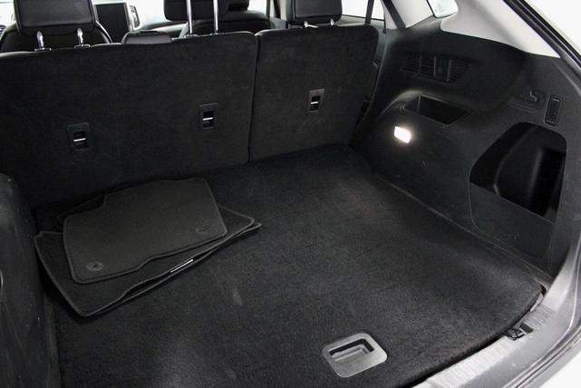 Photo of 2024 Oxford White Ford Edge