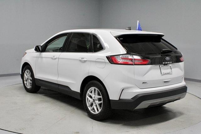 Photo of 2024 Oxford White Ford Edge