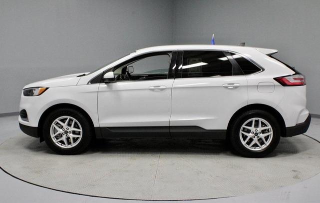 Photo of 2024 Oxford White Ford Edge